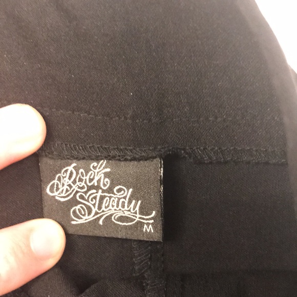 Black pencil skirt with Leopard print pin stripe and buttons. - Picture 5 of 14